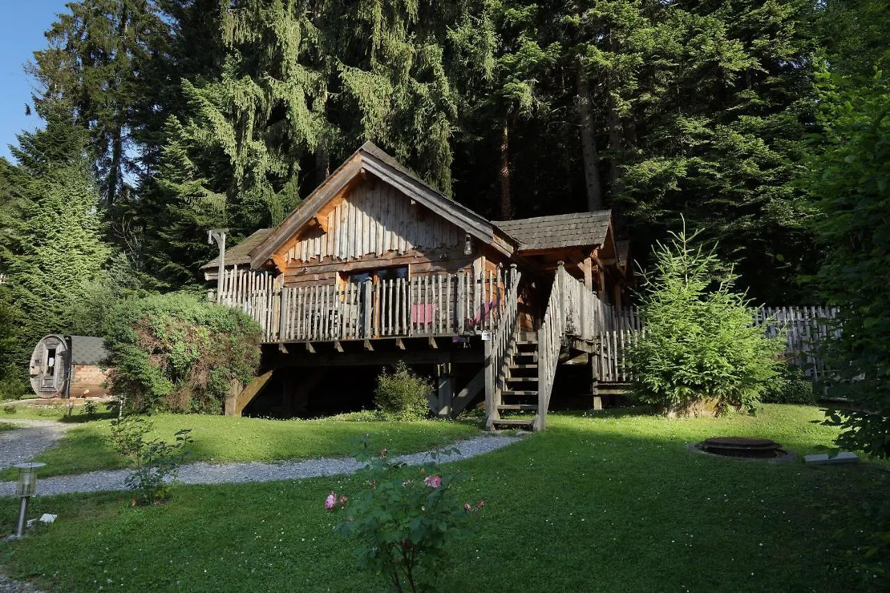 Les Lodges De Babylone Larringes 3*,  Frankreich